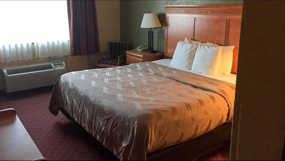 Rodeway Inn South Hutchinson Zewnętrze zdjęcie