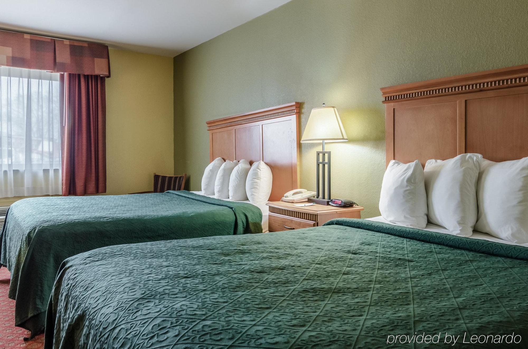 Rodeway Inn South Hutchinson Zewnętrze zdjęcie
