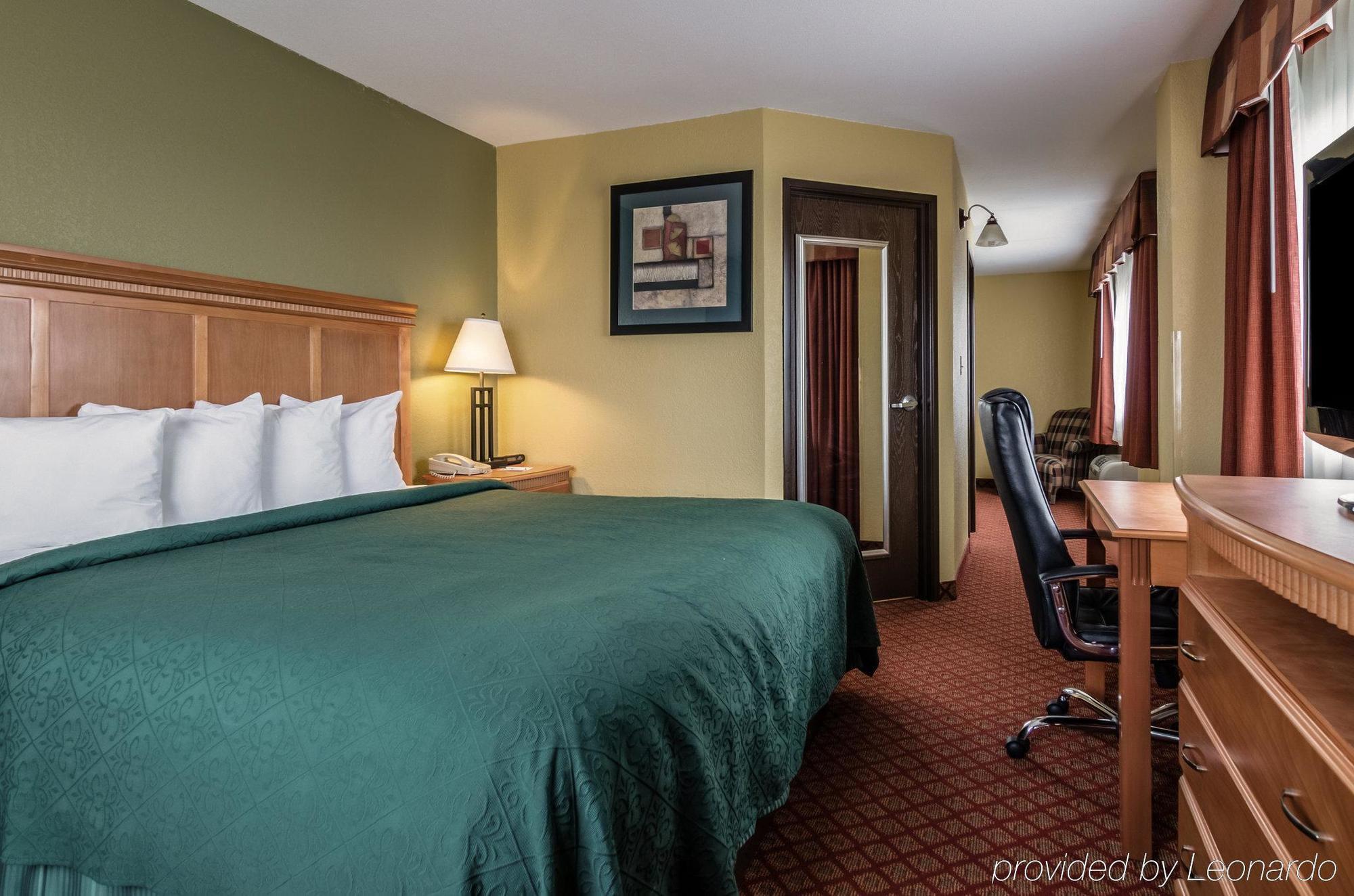 Rodeway Inn South Hutchinson Zewnętrze zdjęcie