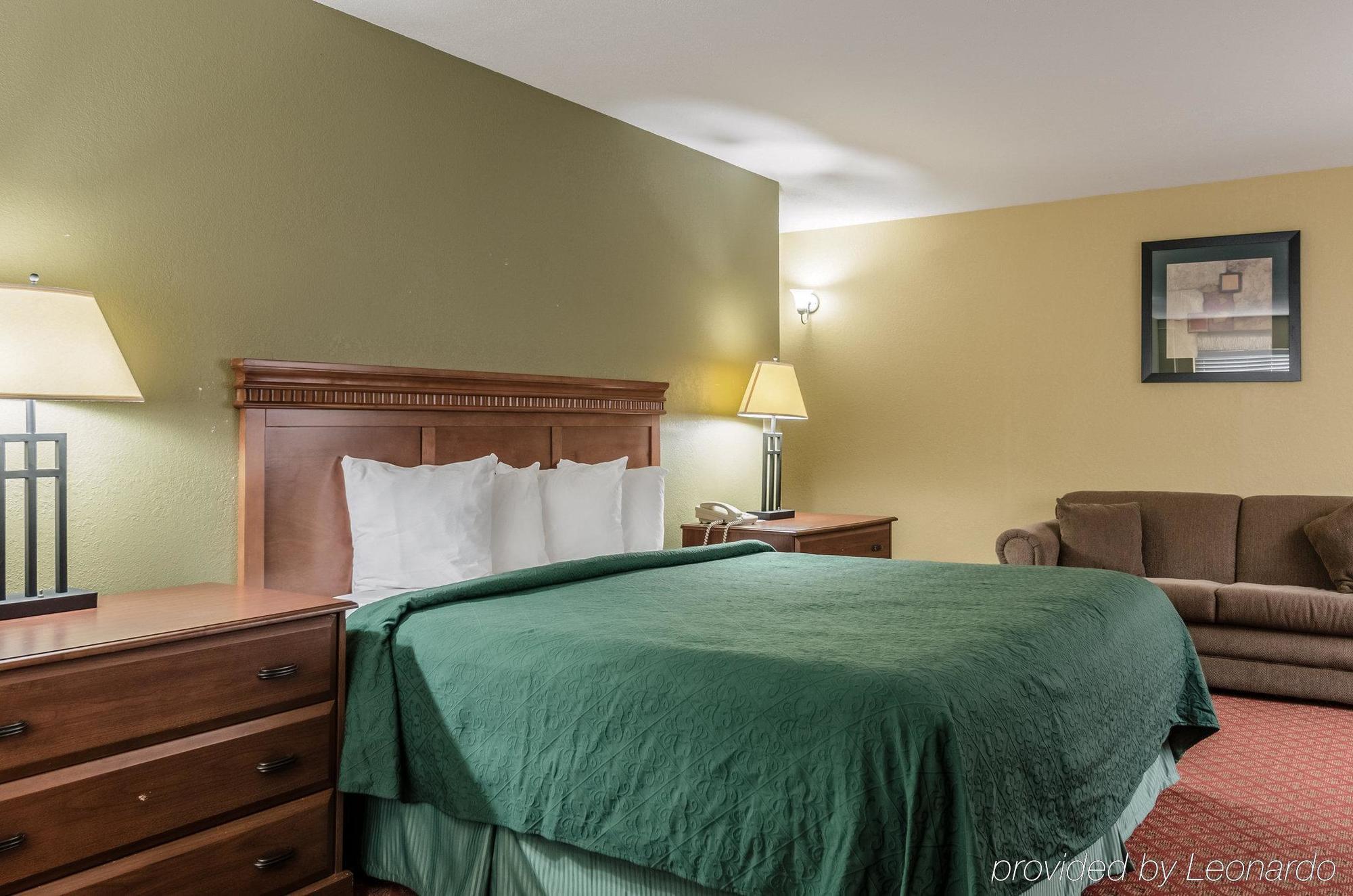 Rodeway Inn South Hutchinson Zewnętrze zdjęcie