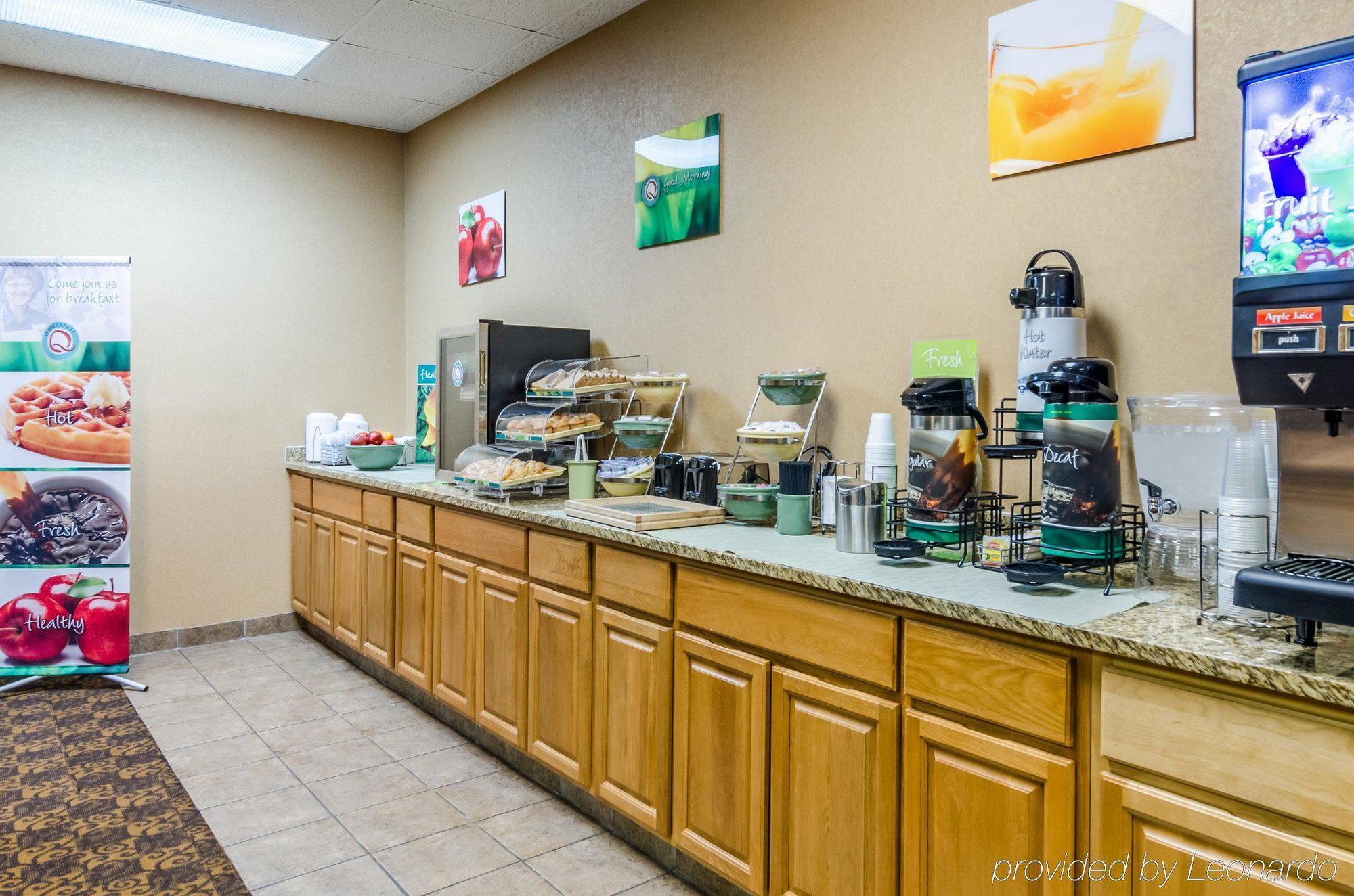 Rodeway Inn South Hutchinson Zewnętrze zdjęcie