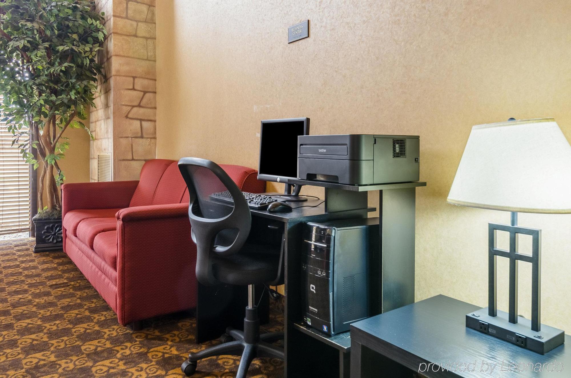 Rodeway Inn South Hutchinson Zewnętrze zdjęcie